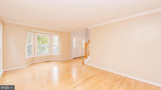 Building Photo - 3871 Woodville Ln
