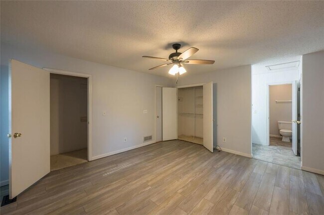 Building Photo - 3086 Cynthia Ct