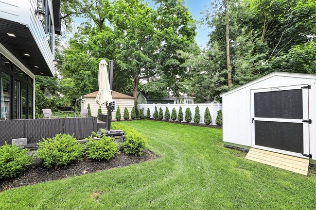 Building Photo - 528 Sagamore Ave