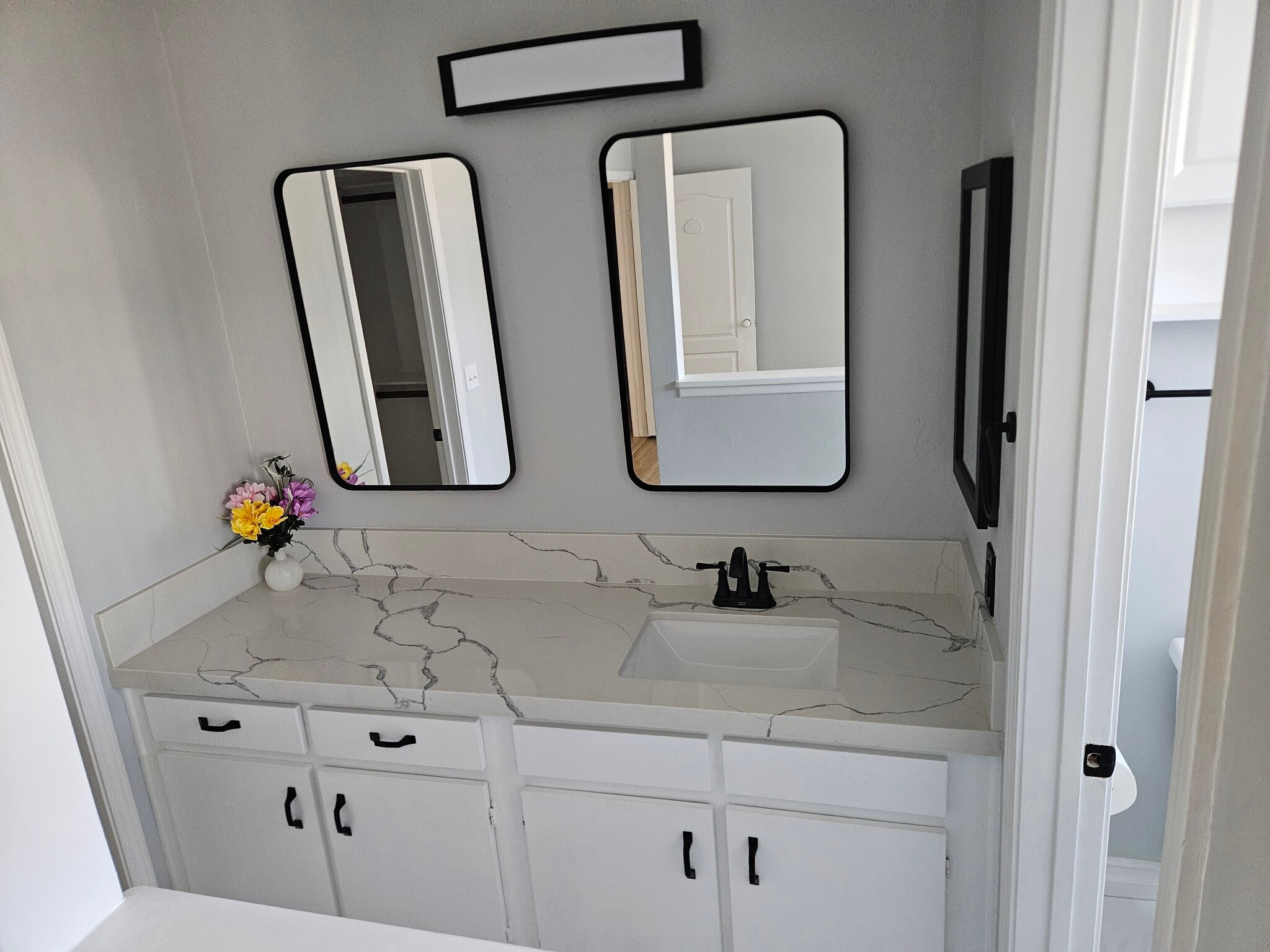 Building Photo - 8649 Lake Murray Blvd