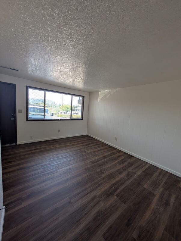 Building Photo - 2953 W Lorraine Ave