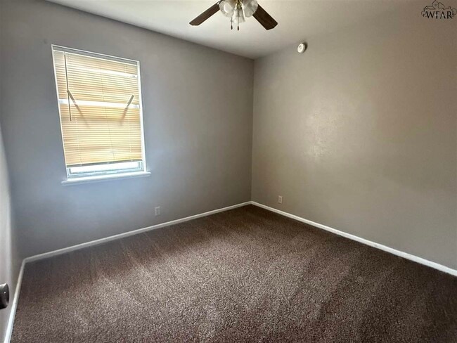 Building Photo - 4811 Cypress Ave