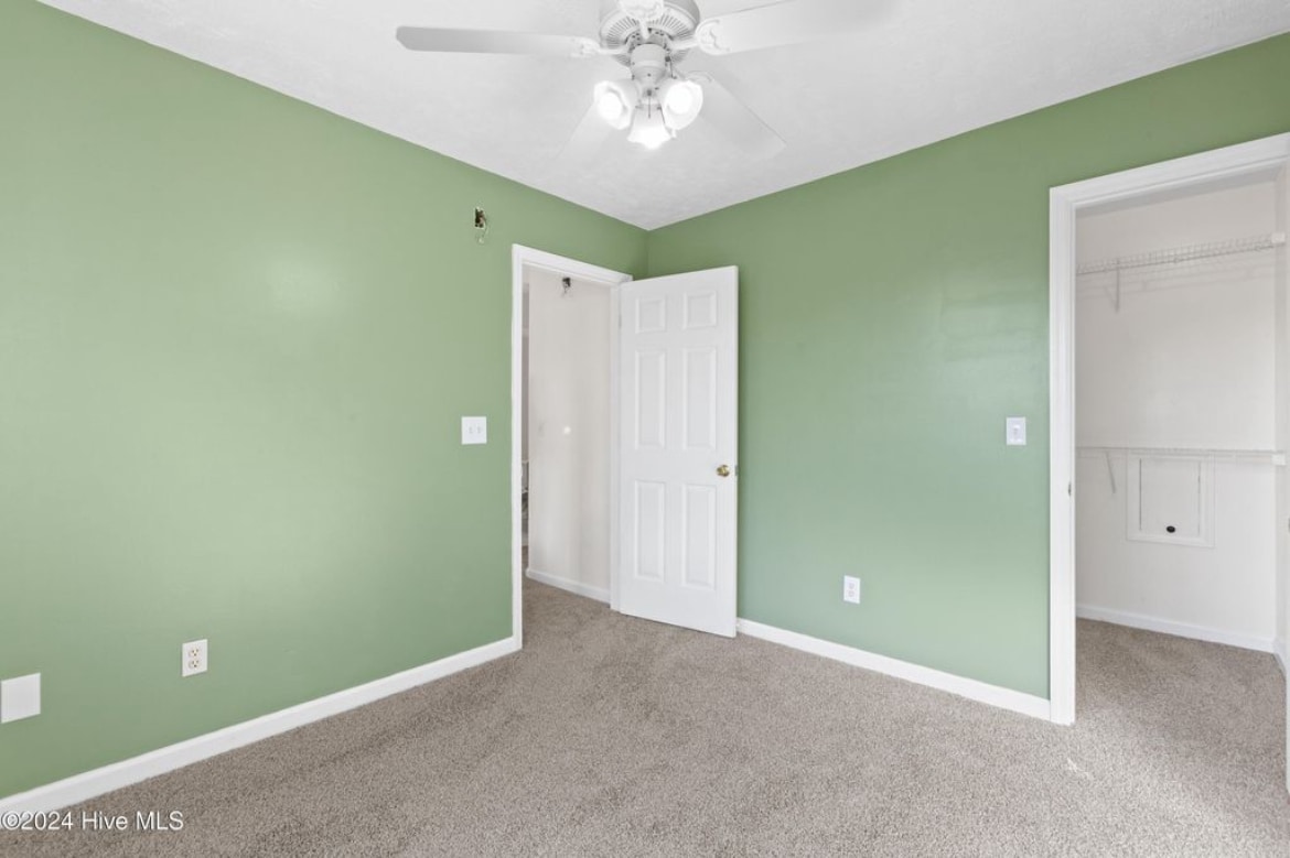 Building Photo - 208 Yearling Loop