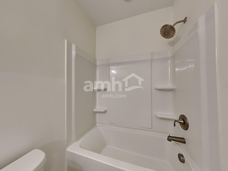 Building Photo - 65 Shelby Ct