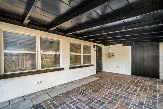 Building Photo - 1824 Roanoke Ave