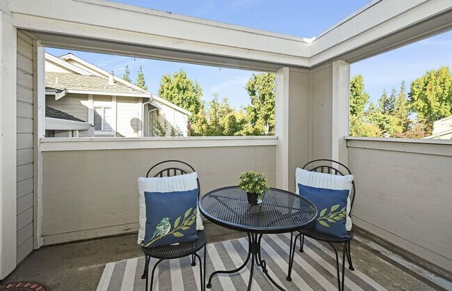 Building Photo - Cozy 3BD/2.5BA Single-Family Home Minutes from Downtown Pleasanton