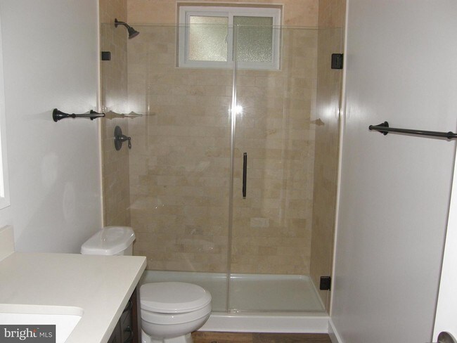 Building Photo - 72 Nutwell Rd