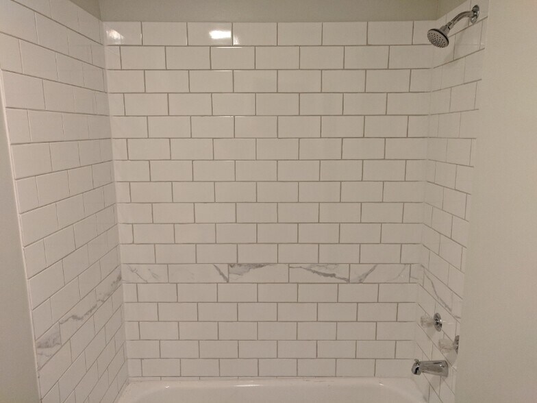 Building Photo - 1172 Wyoming Ave