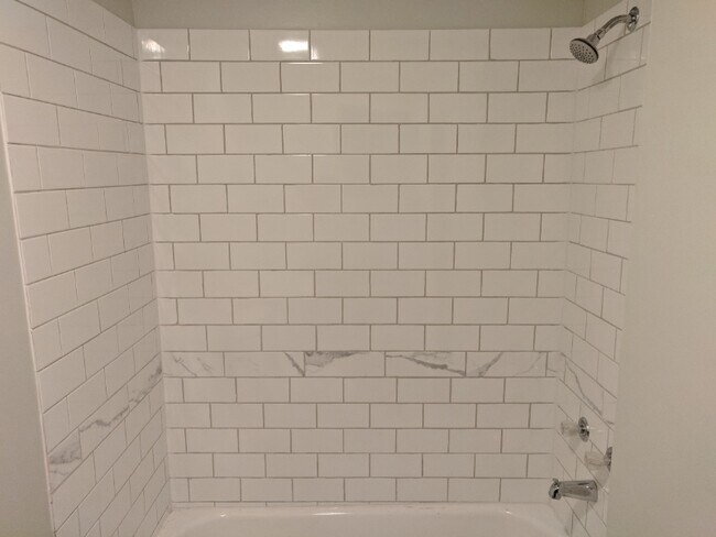 Building Photo - 1172 Wyoming Ave