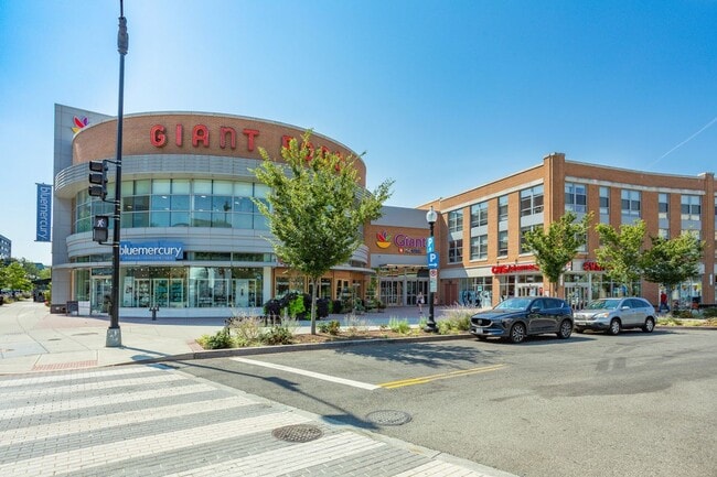 Building Photo - 3401 38th St NW