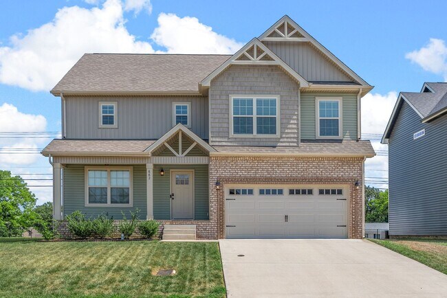 Building Photo - Beautiful 4-Bedroom Home with Modern Comfo...