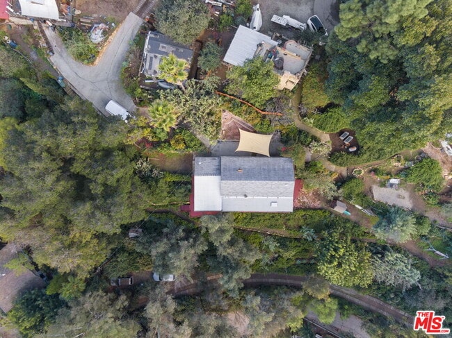 Building Photo - 1409 Avon Park Terrace