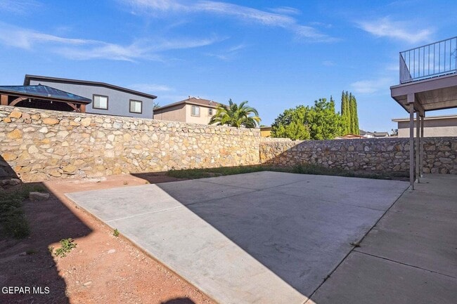 Building Photo - 11025 Bullseye St