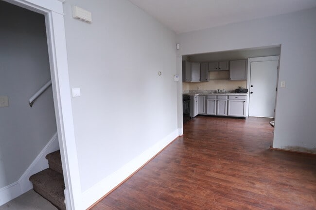 Building Photo - 402 N 8th St