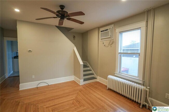 Building Photo - 628 Coal St