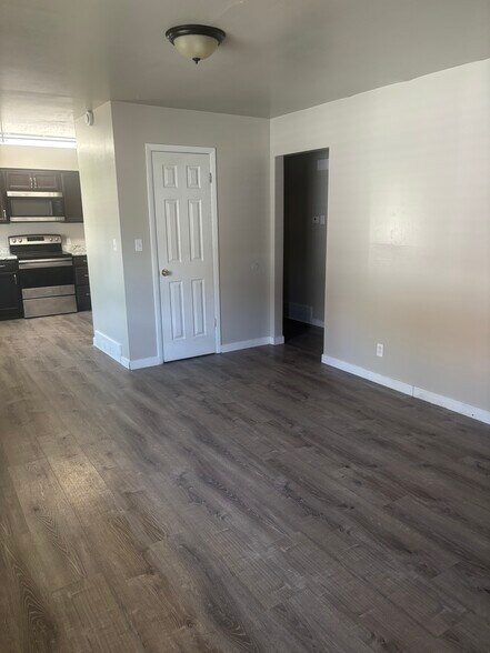 Building Photo - 3608 Orchard Ave