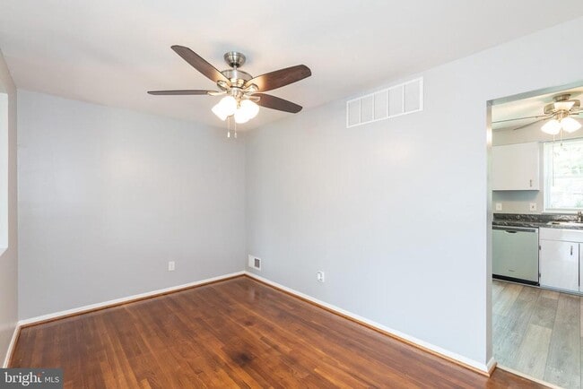 Building Photo - 37 Cardor Ct