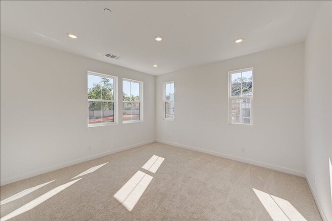 Building Photo - 1202 Mountain Laurel Rd