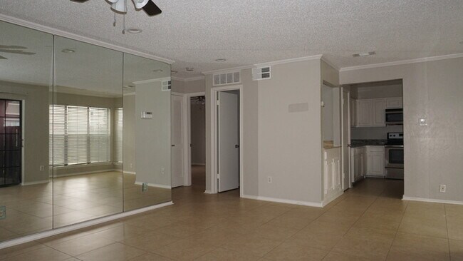 Building Photo - COPPER CREEK 107