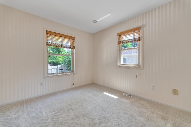 Building Photo - 4980 Ainsley Ave