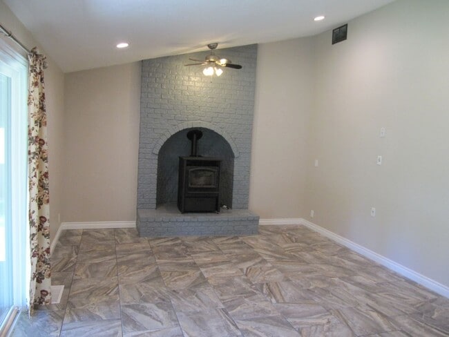 Building Photo - Gardener's Dream on Huge Lot with Landscap...