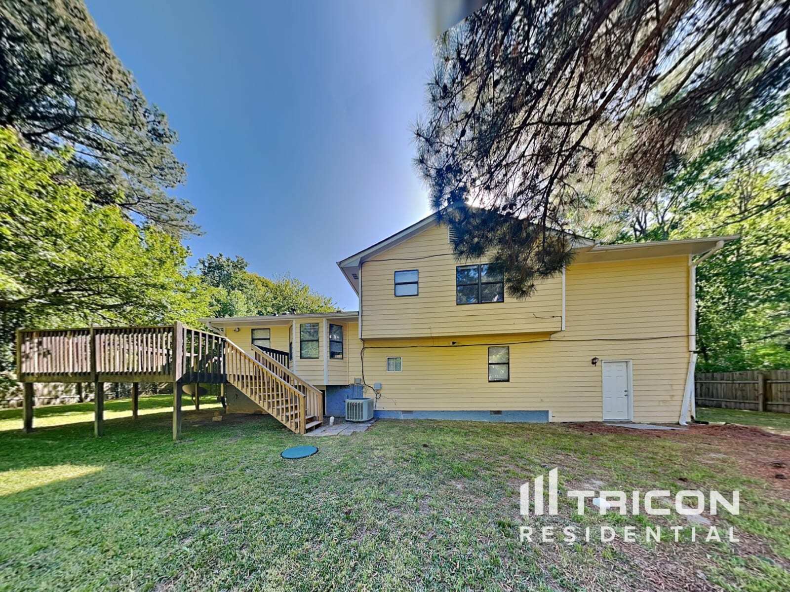 Building Photo - 4170 Summer Wood Dr