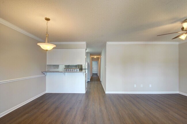Building Photo - 136 Railroad Ridge Rd