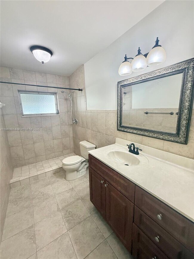 Building Photo - 2671 SW 118th Ct