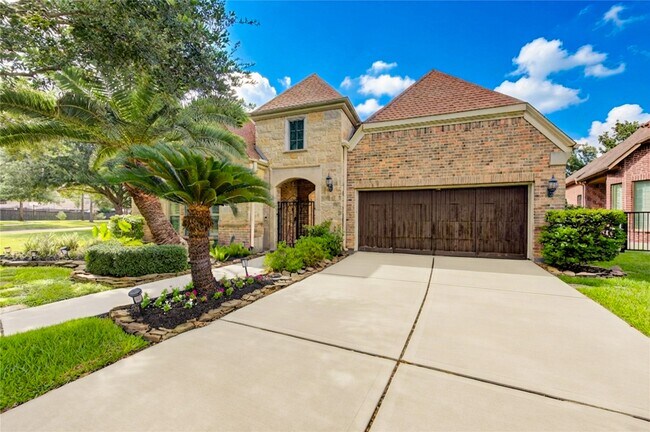 Building Photo - 14510 Tivoli Dr