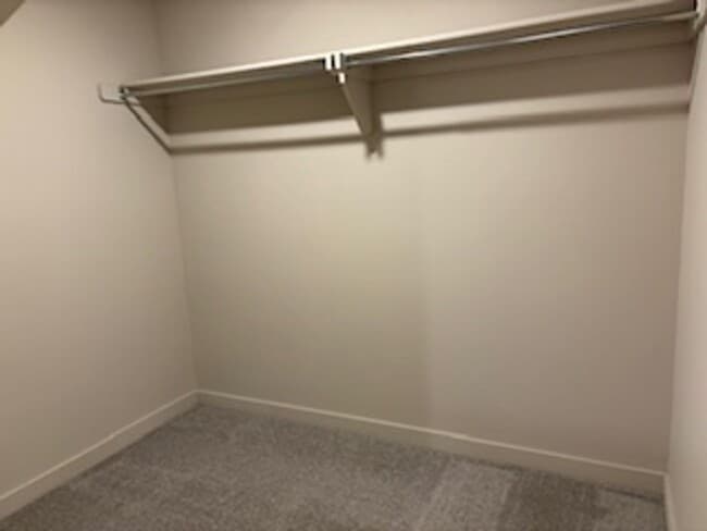 Building Photo - New Home! 1st month free!