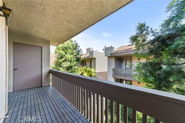 Building Photo - 15215 Magnolia Blvd