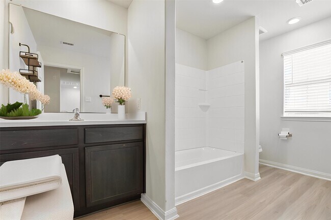 Building Photo - 2044 Mule Ridge Dr