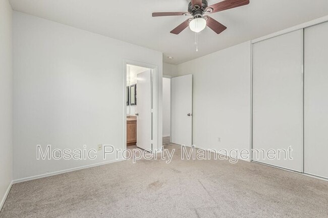 Building Photo - 1543 S Danielson Way