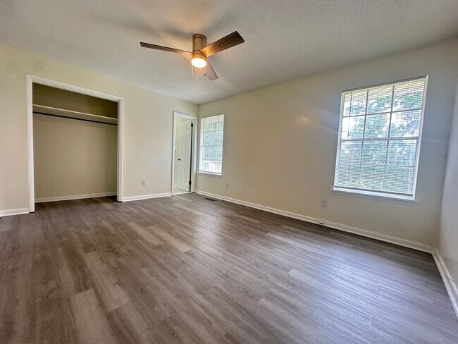Building Photo - Home for rent in Gardendale