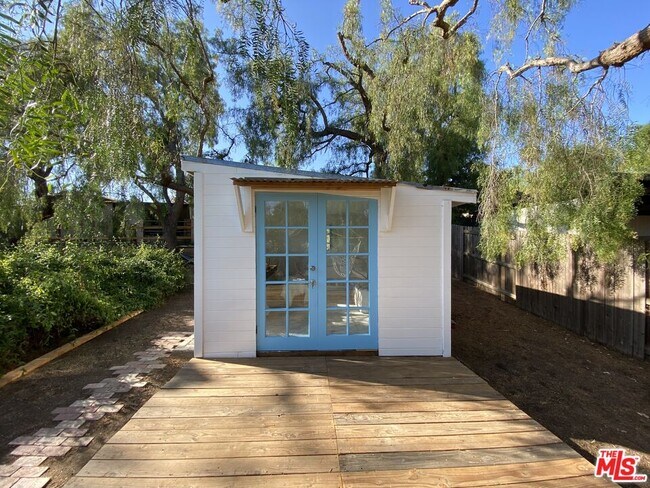 Building Photo - 1343 Rancho Ln