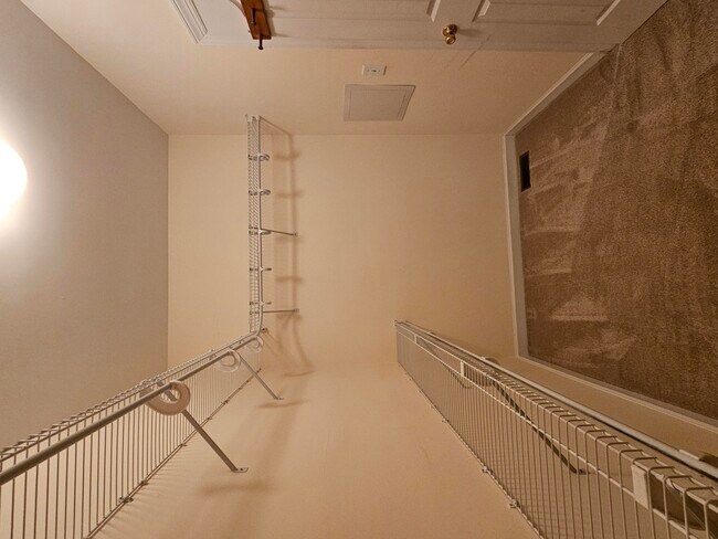 Building Photo - 115 Willow Oak Loop