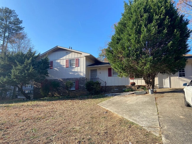 Building Photo - 6433 Valley Brook Dr
