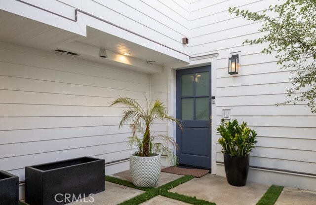 Building Photo - 616 Acacia Ave