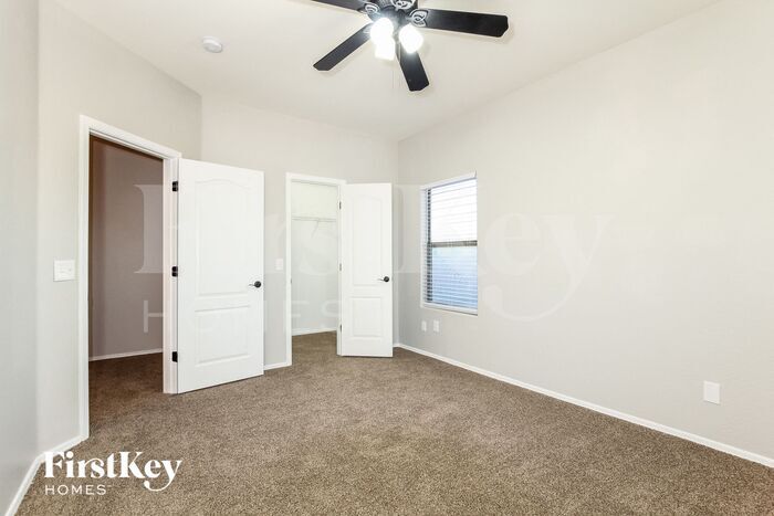 Building Photo - 16954 W Saguaro Ln