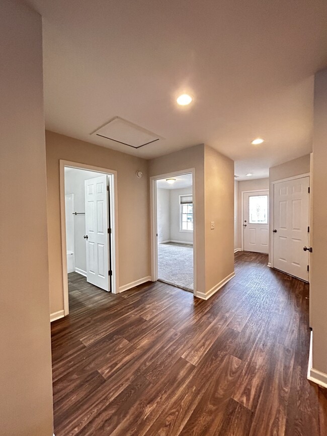 Building Photo - 12 Jackmia Way