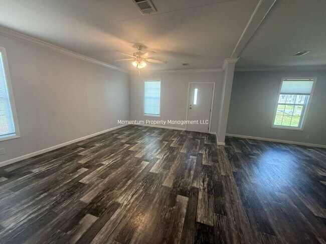 Building Photo - 7034 Hilton Dr