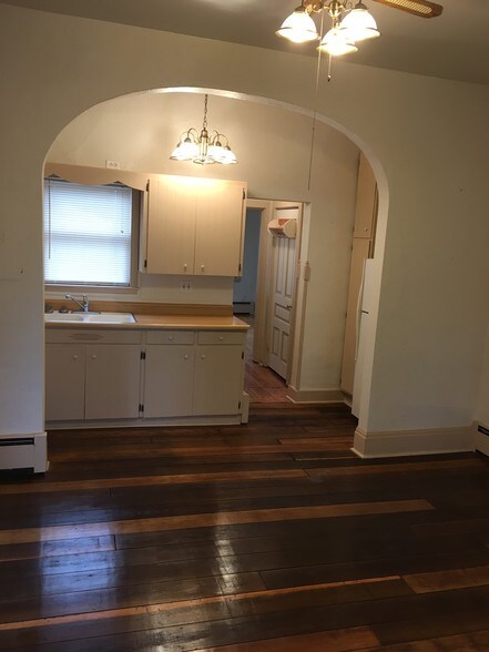 Building Photo - 97 W Michigan Ave