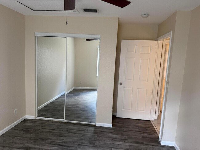 Building Photo - 14011 Veronica Ct