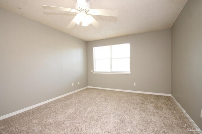 Building Photo - 416 Waycross Ave