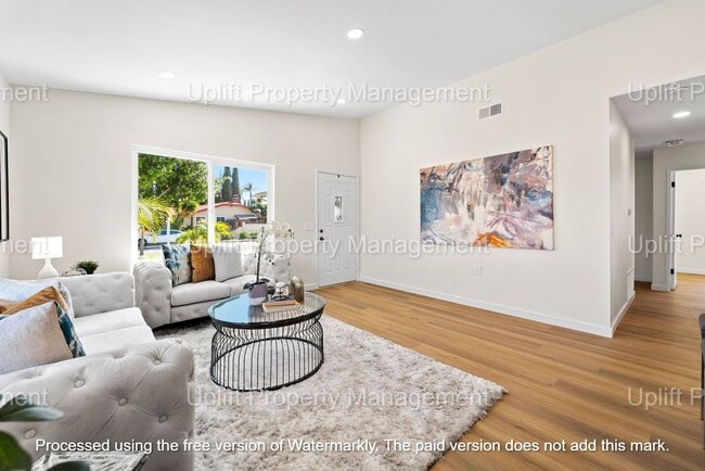 Building Photo - BEAUTIFUL 4 BED 2 BATH WITH ATTACHED 2 CAR...