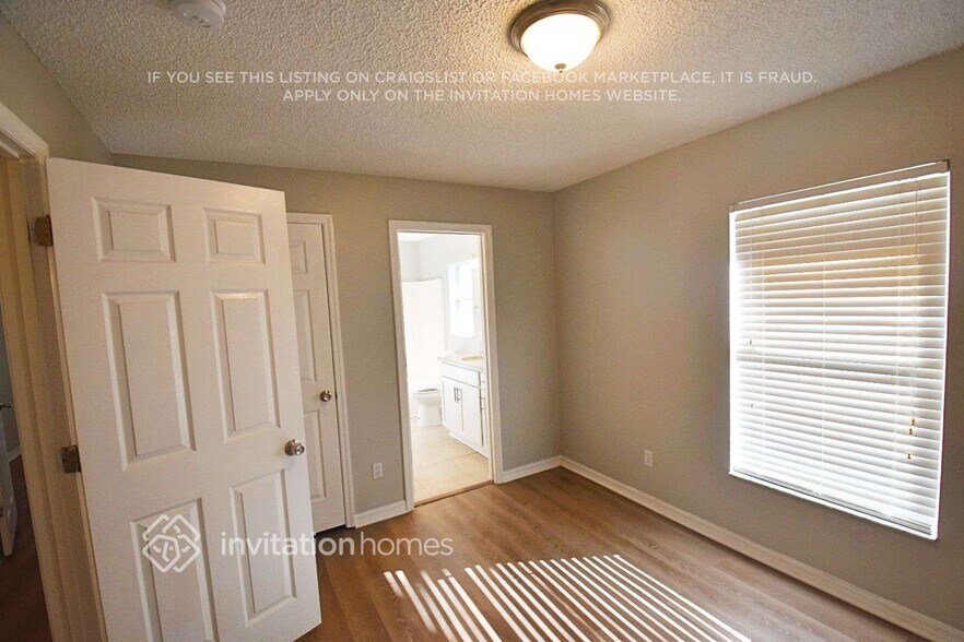 Building Photo - 1085 Kingfisher Way