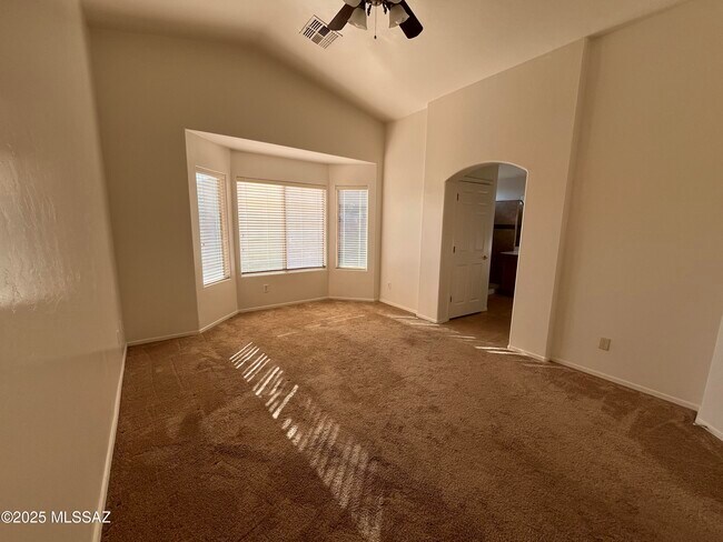 Building Photo - 13268 E Mesquite Flat Spring Dr