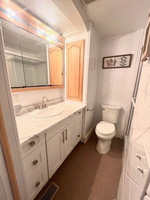 Building Photo - 137 Lantern Pl