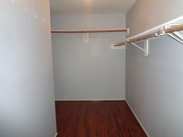 Building Photo - 810 Oak W Dr