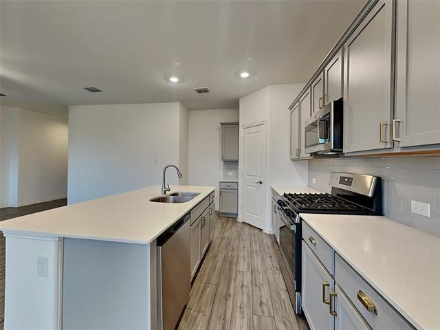 Building Photo - 7209 Dandelion Rd